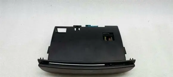 Mercedes-Benz S W220 Car ashtray A2208100830