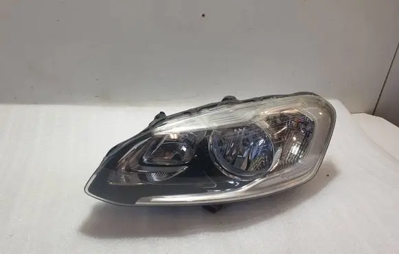Volvo XC60 Headlight/headlamp 31420265 89908947 89907077