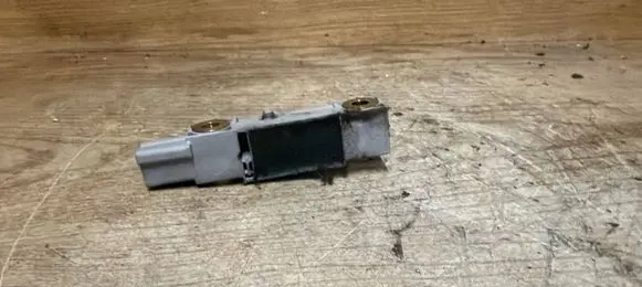 Volvo S60 Airbag deployment crash/impact sensor 9452777 005706 020504