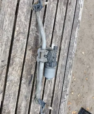 Alfa Romeo 147 Front wiper linkage and motor