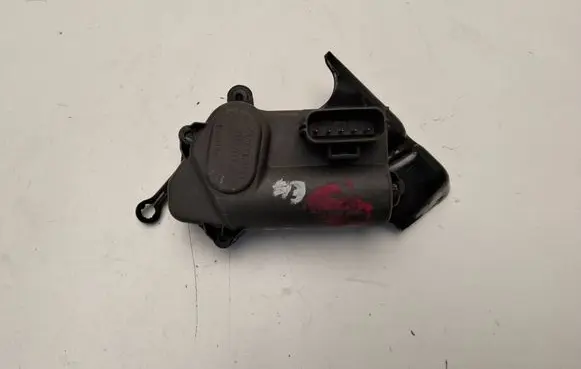 Volvo XC70 Intake manifold valve actuator/motor 30757452