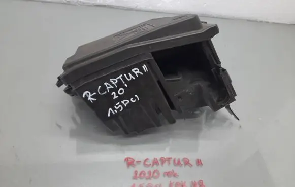 Renault Captur II Fuse box cover 284B87246R