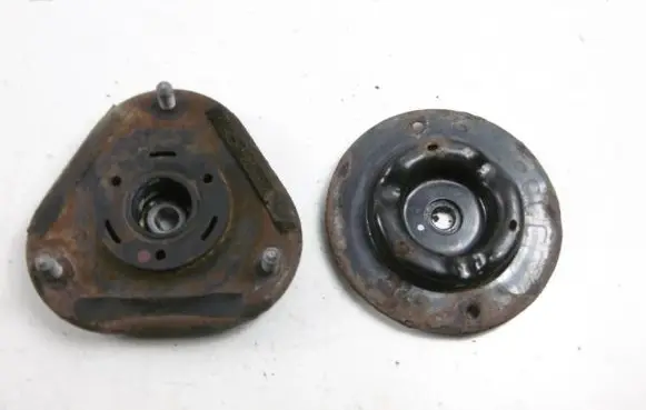 Toyota Corolla E140 E150 Front coil spring rubber mount 