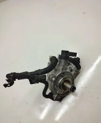 BMW 5 G30 G31 Fuel injection high pressure pump 8511626 7563110055