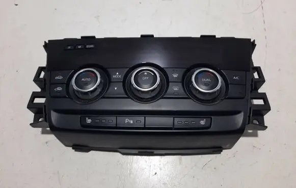 Mazda 6 Climate control unit GHS461190K