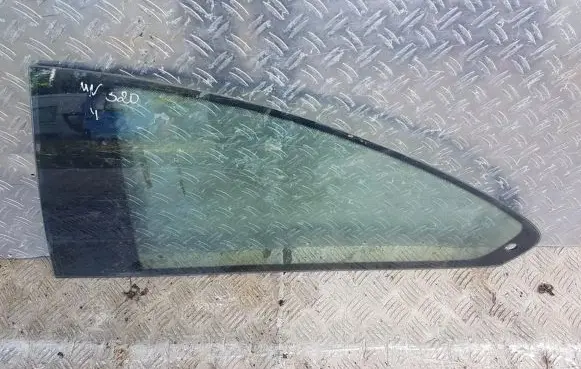 BMW 3 E46 Rear side window