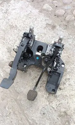 Opel Insignia A Brake pedal 13228166