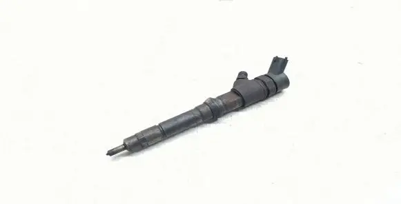 Fuel injector