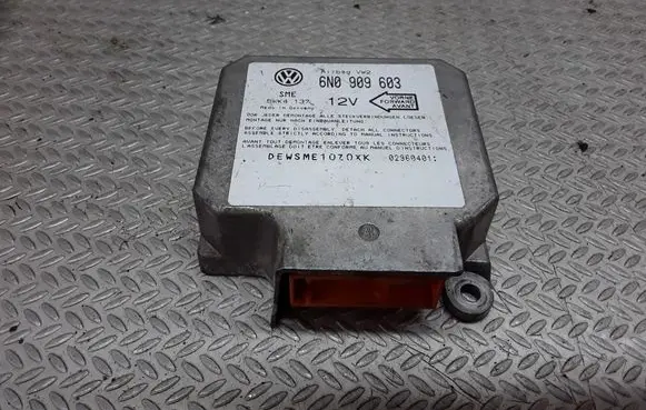 Volkswagen Golf III Airbag control unit/module 6N0909603 5WK4137
