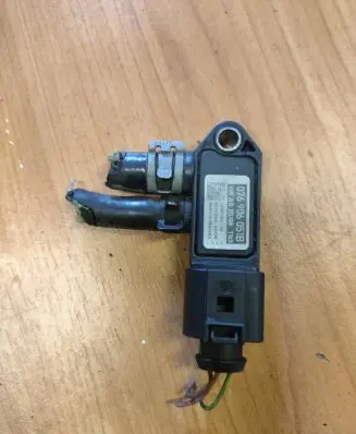 Seat Leon (1P) Exhaust gas pressure sensor 076906051B 03115654 51MPP0202