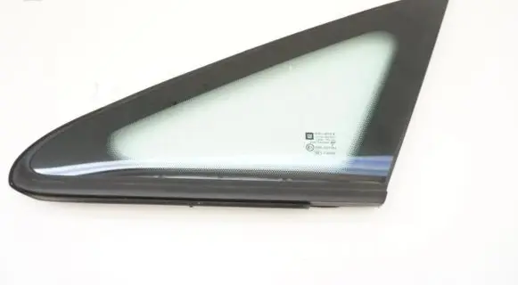 Opel Zafira B Front triangle window/glass 