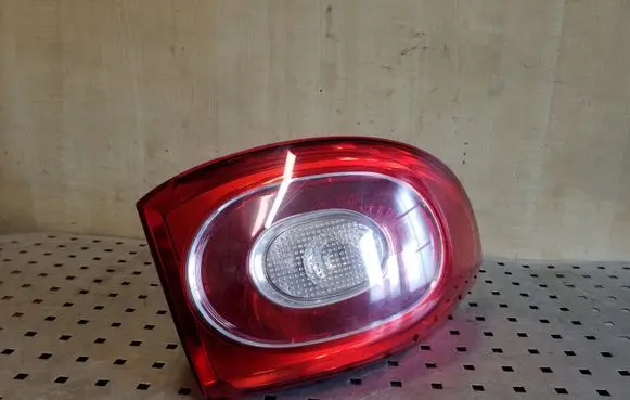 Volkswagen Tiguan Rear/tail lights 5N0945095H
