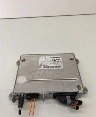 Mercedes-Benz E W211 Bluetooth control unit module A2118702726 DM70389293
