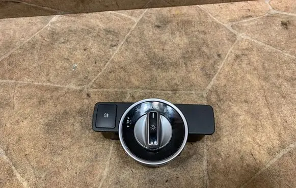 Mercedes-Benz E W212 Light switch A2129050551