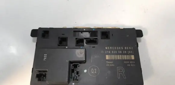 Mercedes-Benz CLS C219 Door control unit/module 2198200826