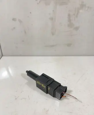 Nissan X-Trail T30 Brake pedal sensor switch
