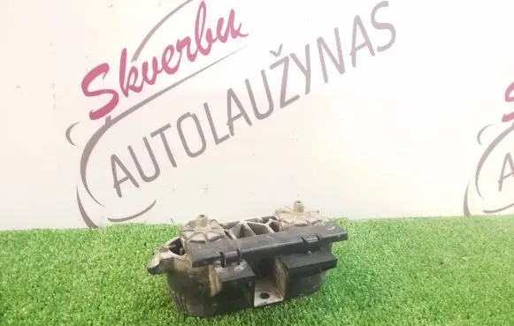Volkswagen Touareg III Jacking socket point 4M4802830A