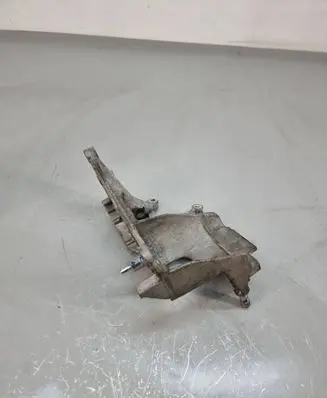 Citroen C4 Grand Picasso Engine mounting bracket