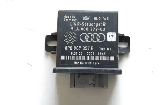 Audi A4 S4 B7 8E 8H Light module LCM 8P0907357B 5LA00837900 00020969