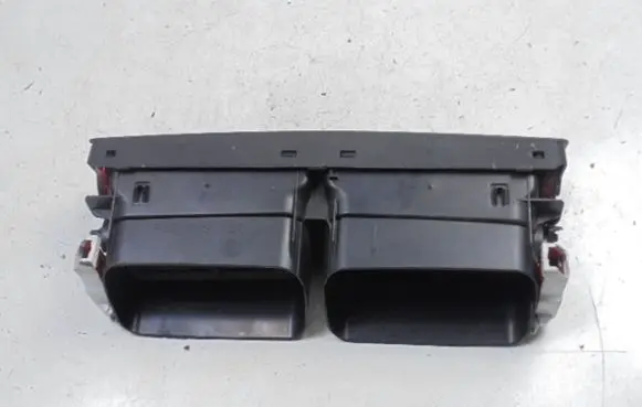 Volkswagen PASSAT B5.5 Dash center air vent grill 3B0819728D