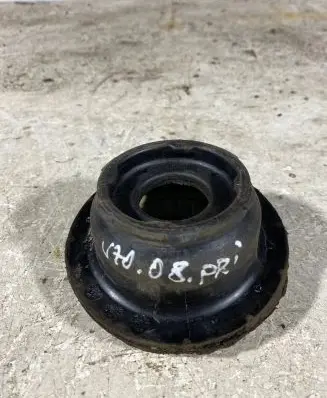 Volvo V70 Coil spring mount 