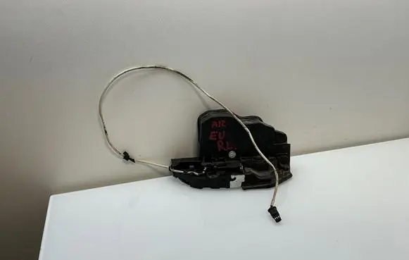 BMW 5 GT F07 Rear door lock 7149447 A053702