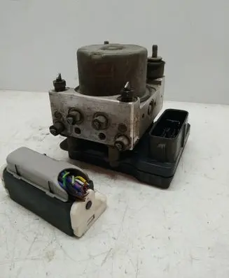 Mazda Demio ABS Pump D269437A0 Y27C0829 2061446