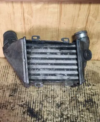 Volkswagen Golf III Intercooler radiator 1H0145805A 07273950000
