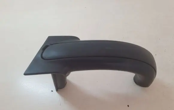 KIA Sorento Front door interior handle trim 