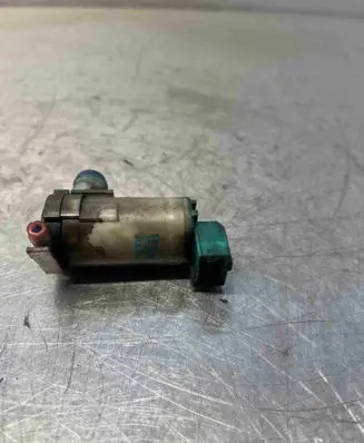 Nissan X-Trail T30 Windscreen/windshield washer pump 2224616A