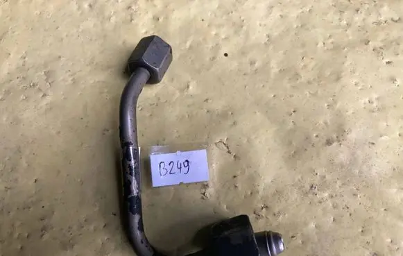 Mercedes-Benz B W245 Fuel injector supply line/pipe A6400700533