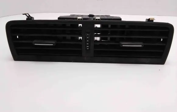 Skoda Fabia Mk3 (NJ) Dashboard air vent grill cover trim 6V0820951A