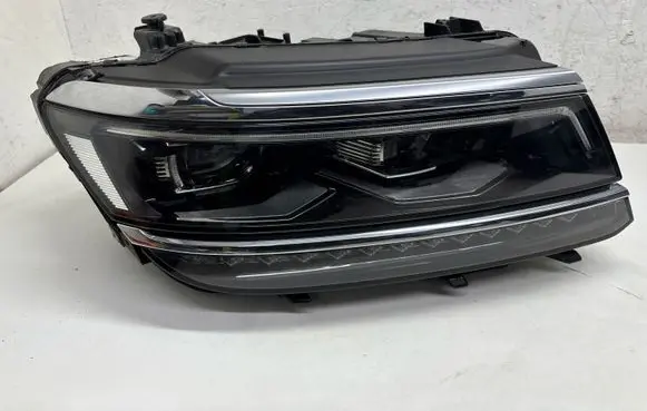 Volkswagen Tiguan Headlight/headlamp 5NB941082D