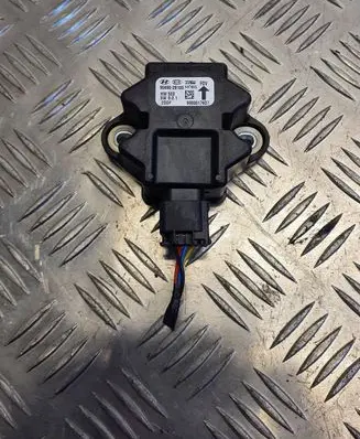 Hyundai Santa Fe ESP acceleration yaw rate sensor 956902B100 6950017607