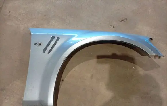 Dodge Magnum Fender 