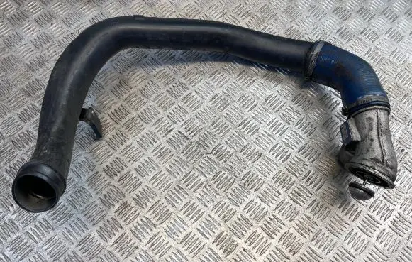Volvo V70 Intercooler hose/pipe 31261343