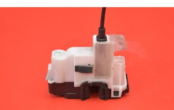 Fiat Panda 141 Front door lock 46803509