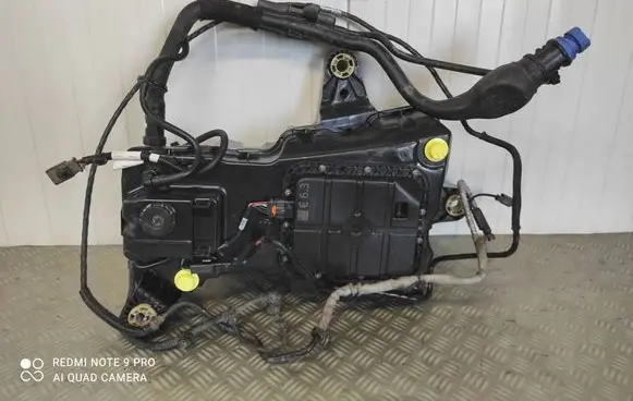 Toyota ProAce City AdBlue liquid reservoir 9832421480
