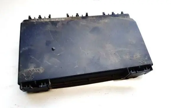 Opel Astra H Fuse box cover 13125865