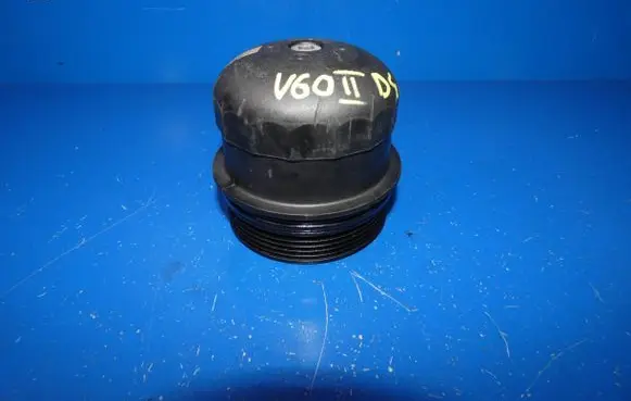 Volvo V60 Oil filter cover 31321084