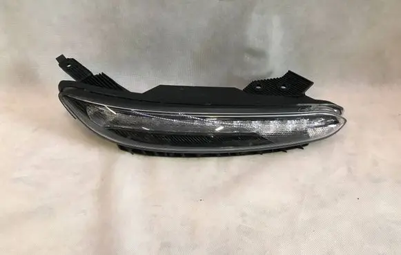 Hyundai Kona I Front fog light 92208
