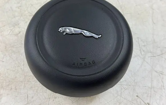 Jaguar XE Steering wheel airbag GX73043B13AD8PVJ