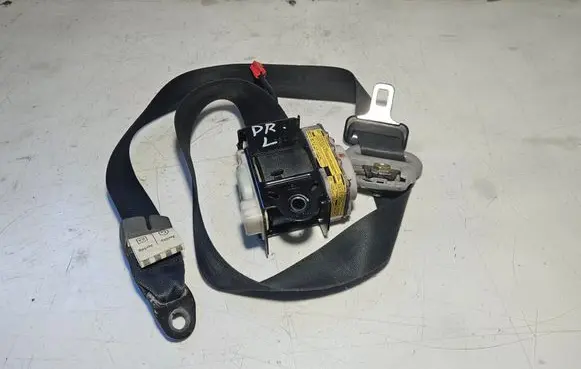 Mitsubishi Pajero Front seatbelt TKAB2EN233 0429082