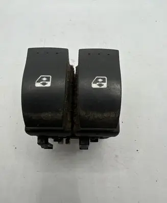 Renault Laguna II Electric window control switch 5090A2109