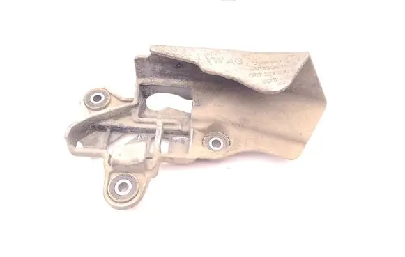 Other engine bay part