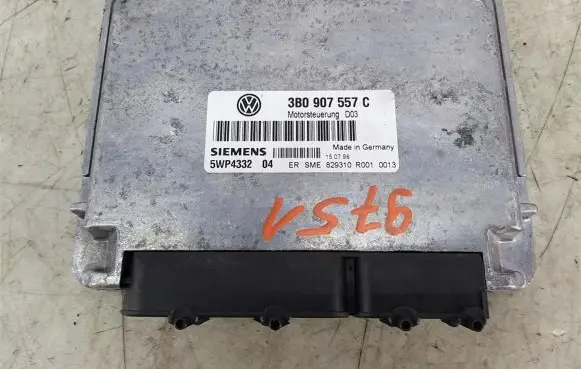 Volkswagen PASSAT B5 Engine control unit/module