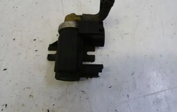 Vacuum pump