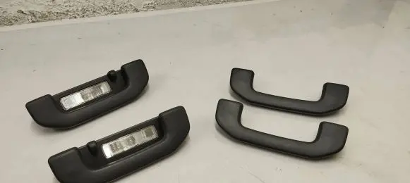 Mercedes-Benz GLE (W166 - C292) A set of handles for the ceiling 