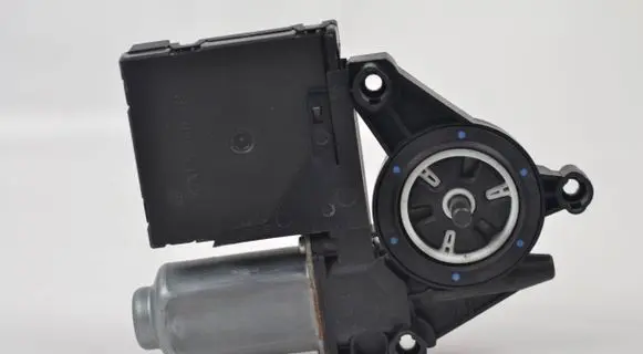 Volkswagen Caddy Front door window regulator motor 1K0959792C 05074631