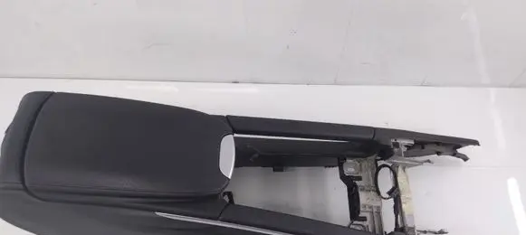 Mercedes-Benz ML W164 Armrest A1646809307